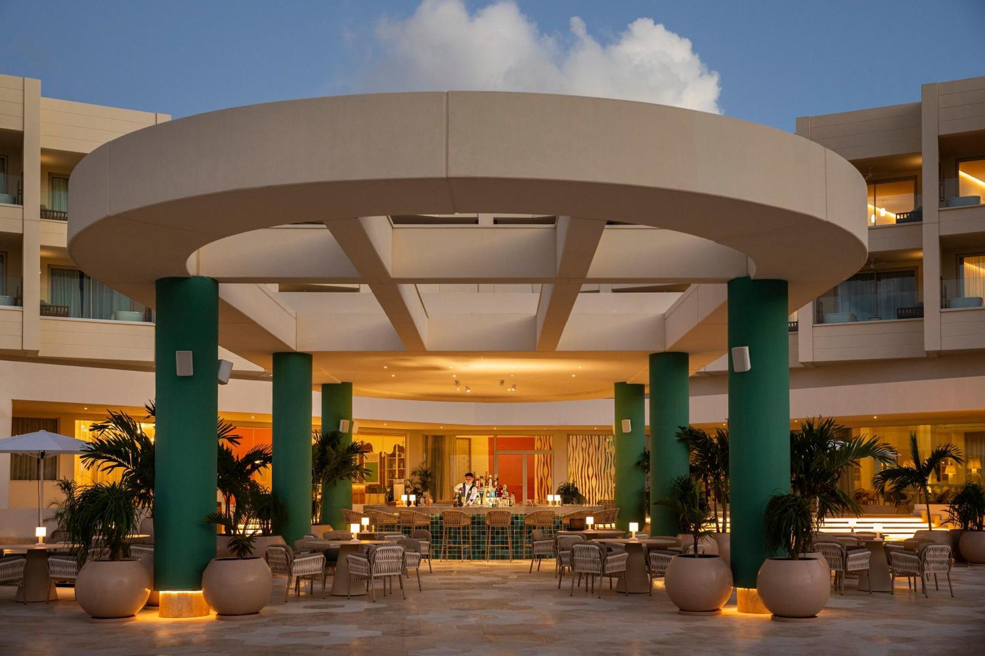 Joia Aruba By Iberostar Hotel Palm Beach Exterior foto